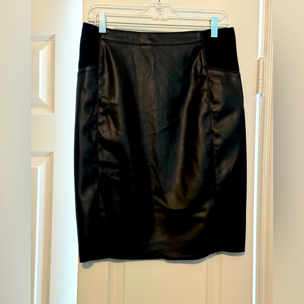 Vera Moda midi skirt size large black pleather